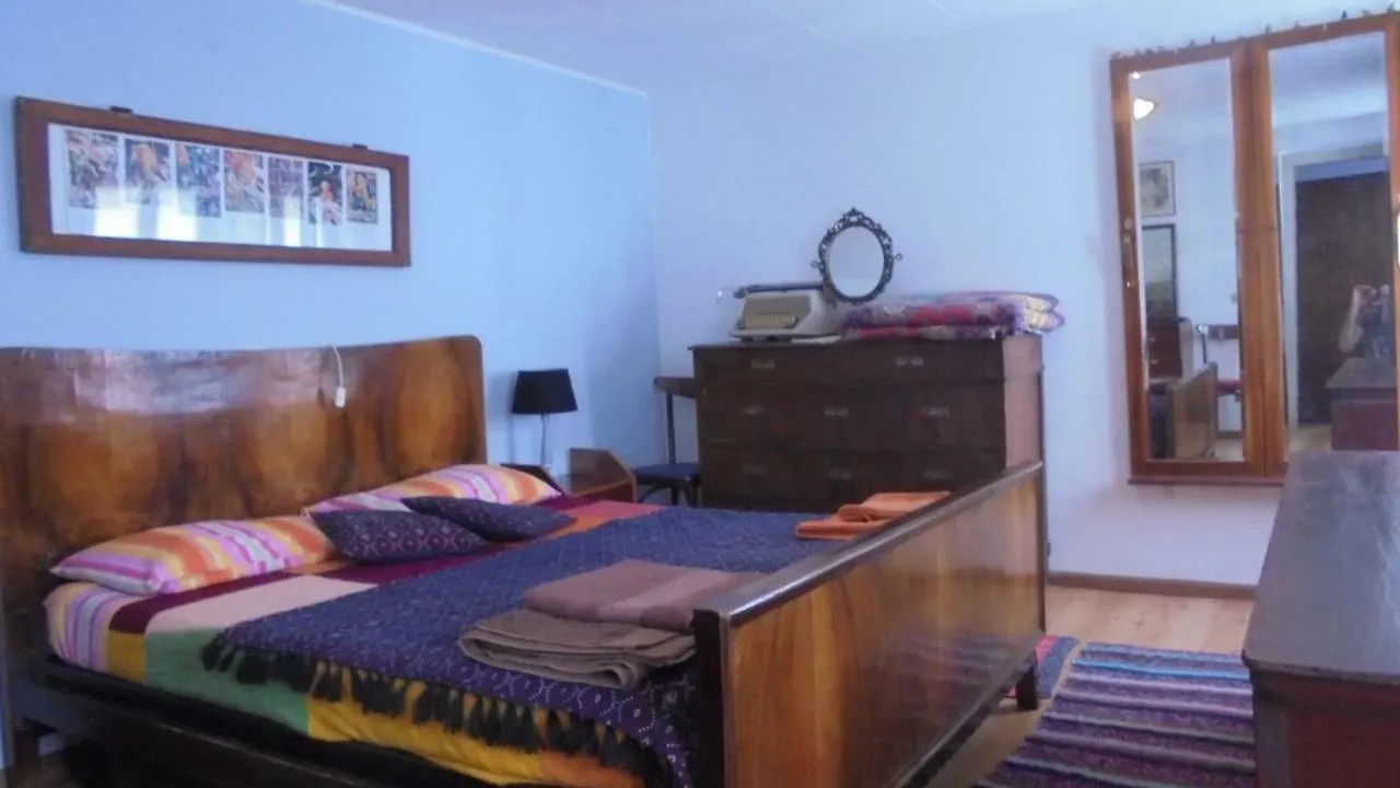 Homestay Alice Vintage House Hotel Ponte nell'Alpi Italy